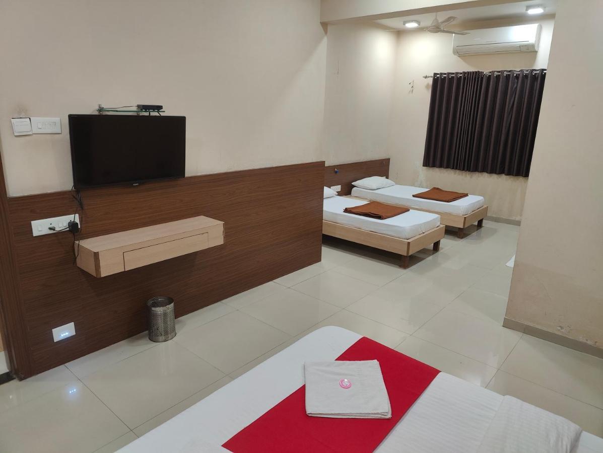 Hotel Midtown Inn Nashik Exterior foto