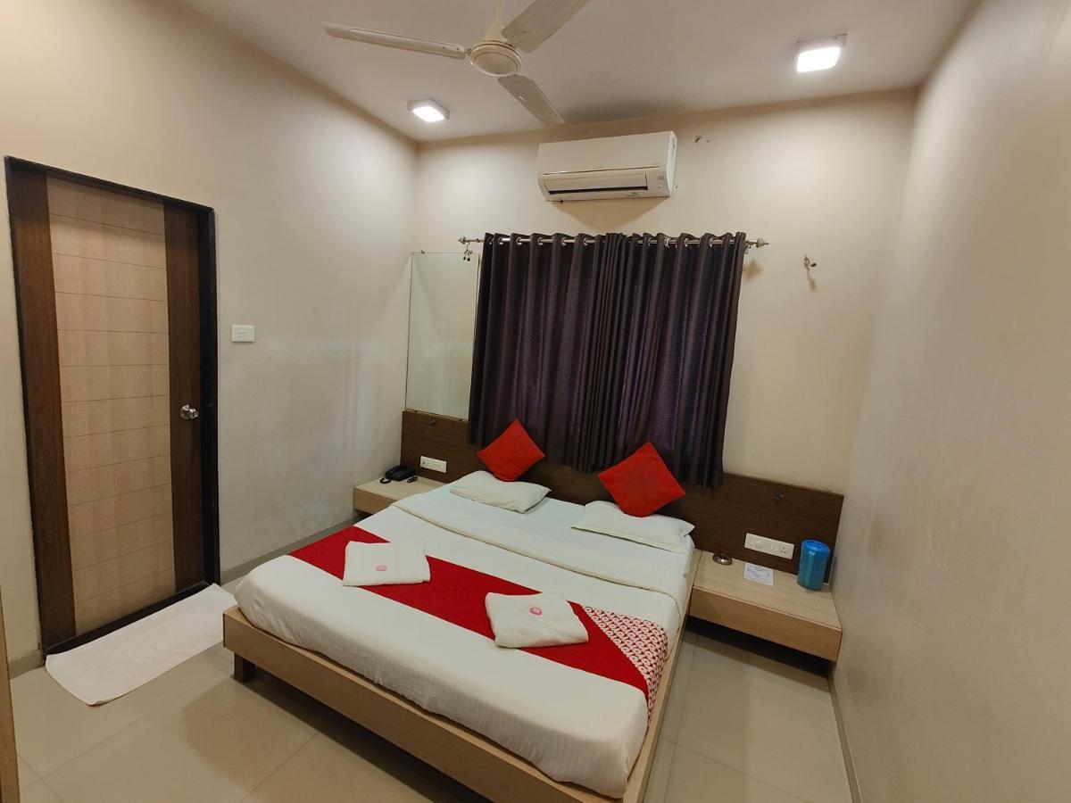 Hotel Midtown Inn Nashik Exterior foto