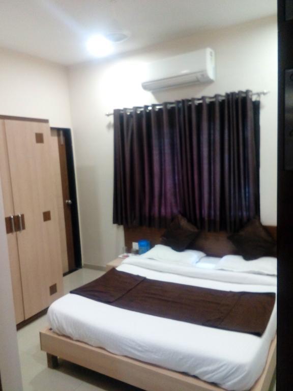 Hotel Midtown Inn Nashik Exterior foto