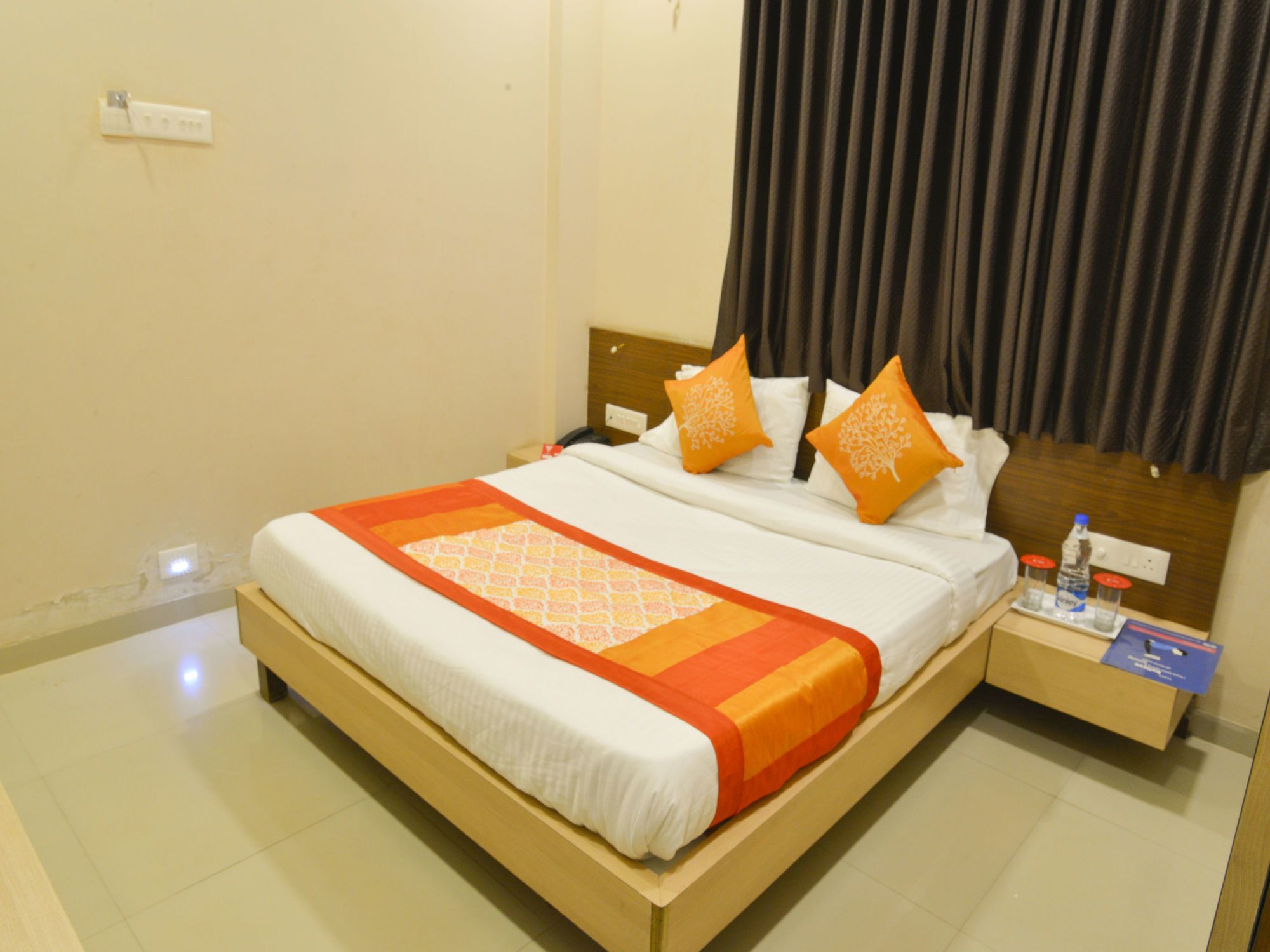 Hotel Midtown Inn Nashik Exterior foto